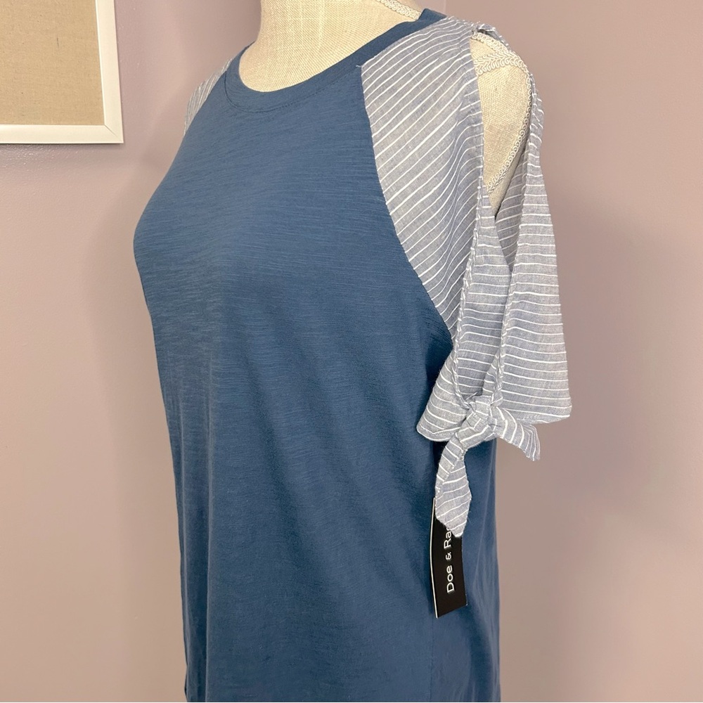 Doe & Rae short sleeve cold shoulder, medium blouse.